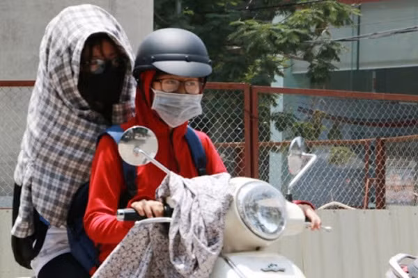 Dự báo thời tiết 30/5, miền Bắc và Trung nắng nóng cháy da