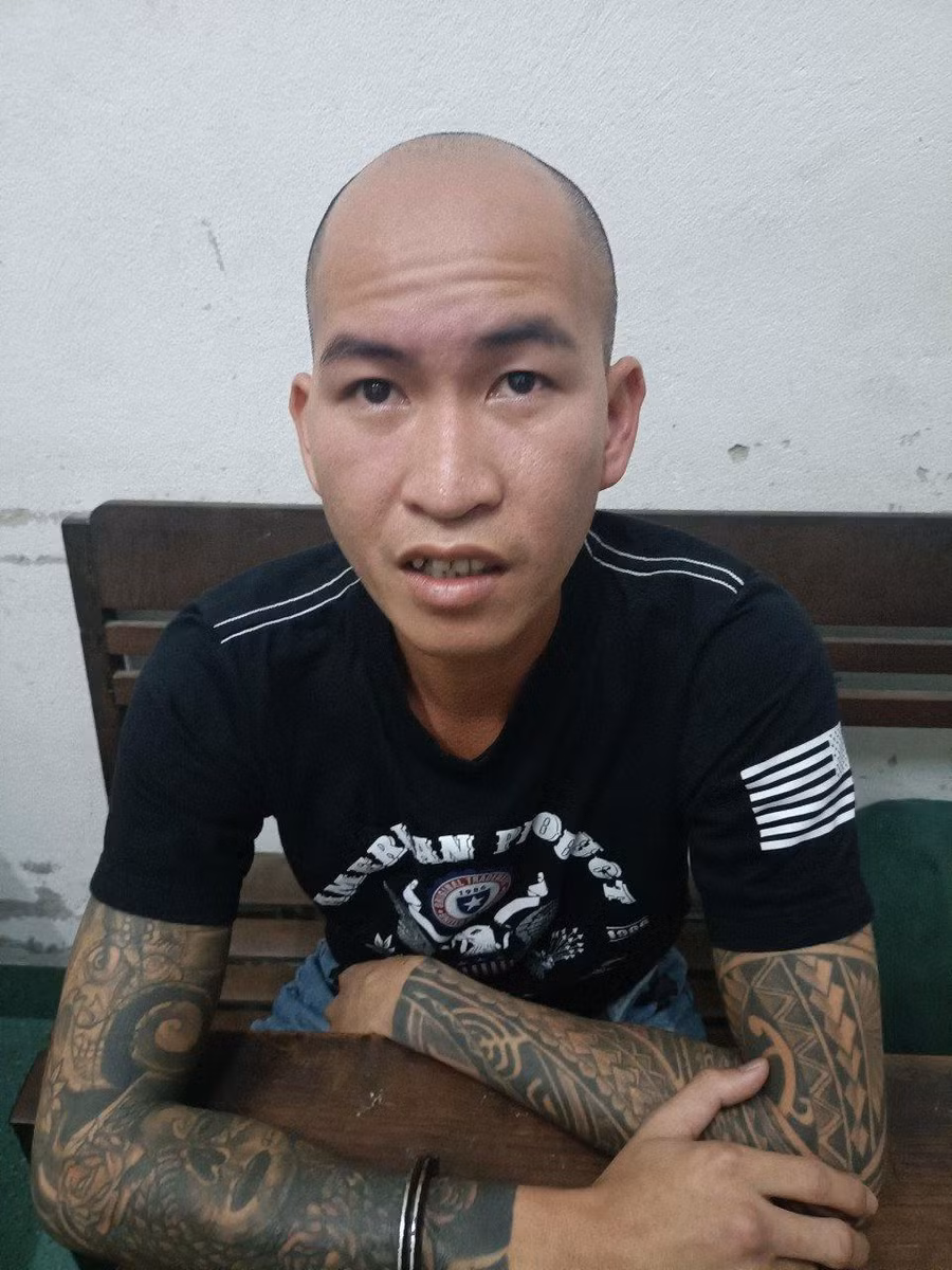 Tài xế Trương Vạn Nhật tại cơ quan công an.