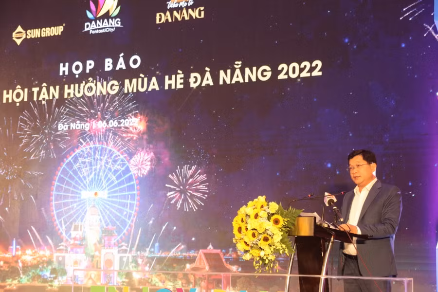 Ông Trần Phước Sơn - Phó Chủ tịch UBND TP. Đà Nẵng phát biểu tại buổi họp báo.