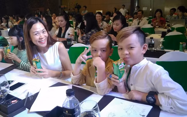 Sản phẩm MILO Thức uống bữa sáng cân bằng với thể tích 200ml/hộp, có giá 28,000đ/lốc 3 hộp