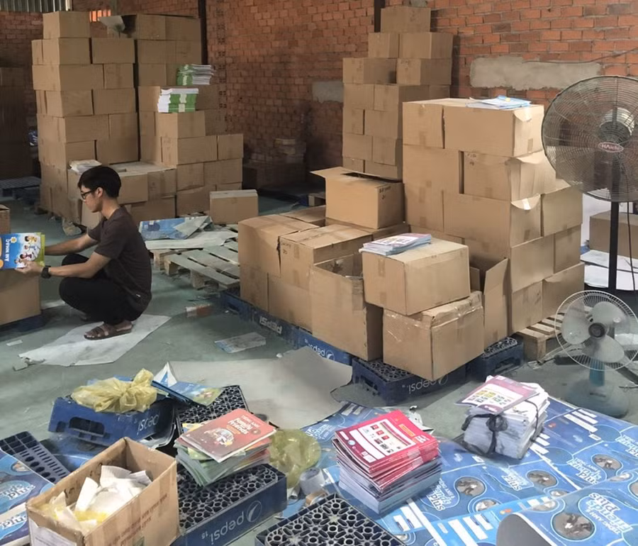 Công an triệt phá đường dây làm giả SGK. 