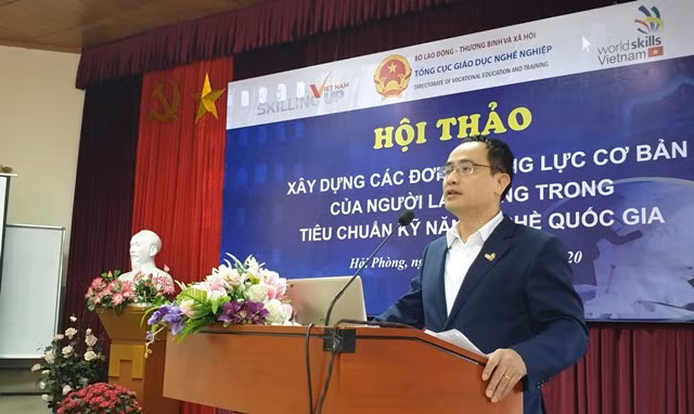 Ông Nguyễn Chí Trường – Vụ trưởng Vụ Kỹ năng nghề, Tổng cục Giáo dục nghề nghiệp phát biểu tại hội thảo