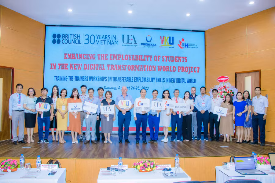 Các đại biểu tham dự hội thảo. Ảnh: Hoàng Vinh.