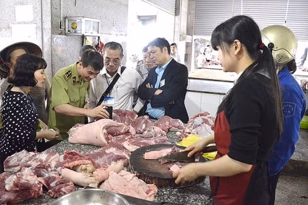 Xử lý nghiêm cơ sở vi phạm về an toàn thực phẩm dịp Tết