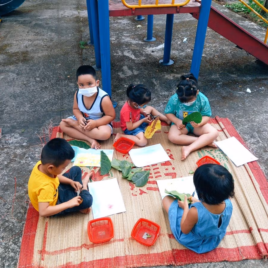 Trẻ tham gia các hoạt động trong giờ học.