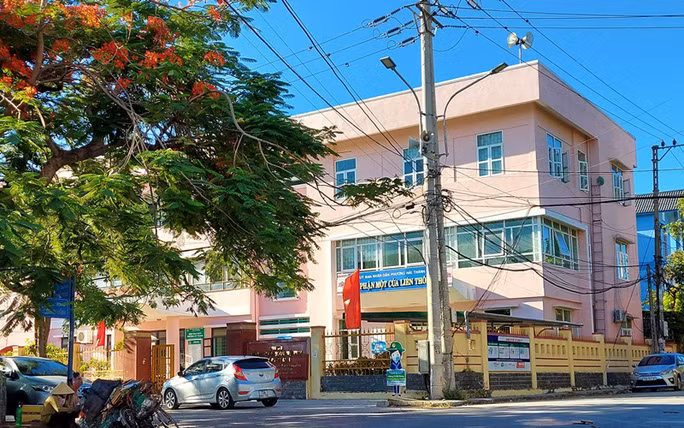 Trụ sở UBND phường Hải Thành.