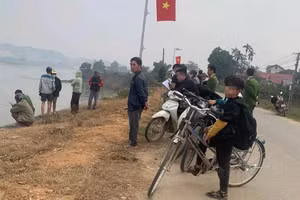Khúc sông nơi xảy ra vụ lật thuyền khiến 2 vợ chồng đánh cá tử vong.