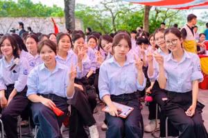 Giúp học sinh phát huy hiệu quả học tập bằng công nghệ.
