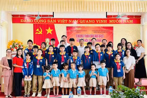 Chương trình "Dân vận khéo, kết nối yêu thương mùa 2" do Báo Giáo dục và Thời đại thực hiện.