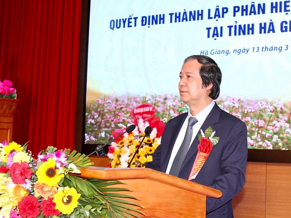 Bộ trưởng Bộ GD&amp;ĐT Nguyễn Kim Sơn phát biểu tại buổi lễ.