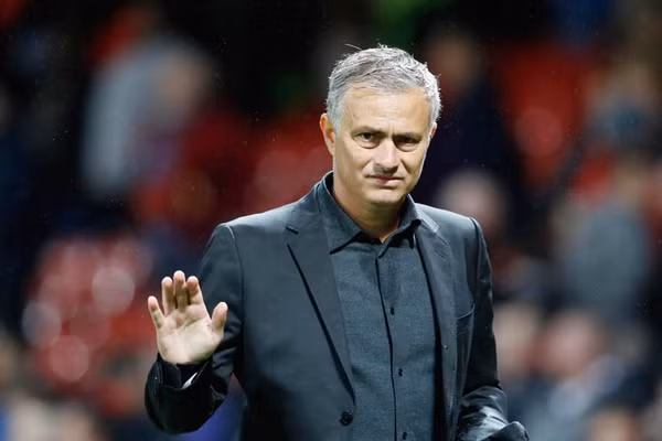 HLV Mourinho chốt tương lai loạt sao Real Madrid