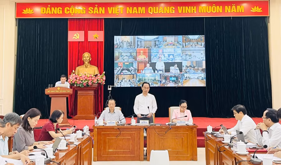 Bộ trưởng Hoàng Minh Sơn phát biểu khai mạc Hội nghị.