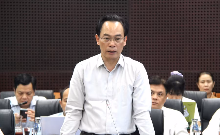 Bộ trưởng Bộ GD&ĐT Hoàng Minh Sơn tại cuộc họp với lãnh đạo UBND TP Đà Nẵng.