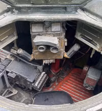 T-62 chiến lợi phẩm được lắp tháp pháo BMP-2