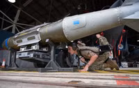 Đạn GLSDB cực mạnh đã được gửi tới cho HIMARS