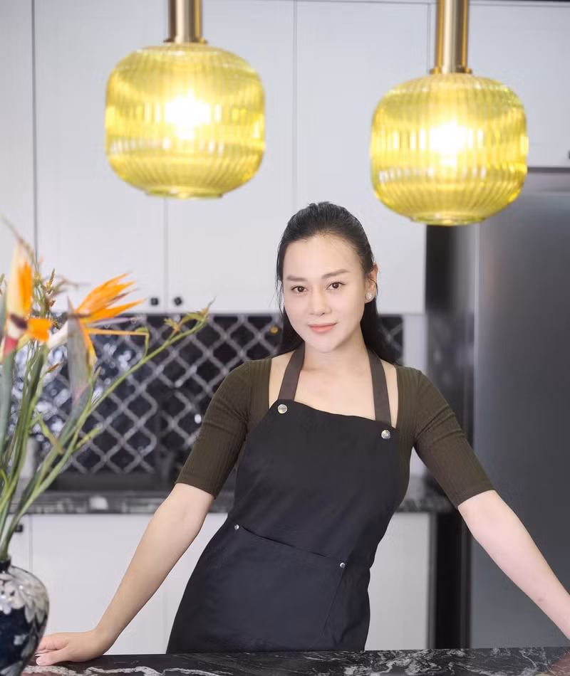 Theo đó, bà xã Shark Bình khẳng định mình vẫn như vậy nhưng khác là có cái đuôi chính là cặp song sinh đáng yêu. phương oanh 5.jpg