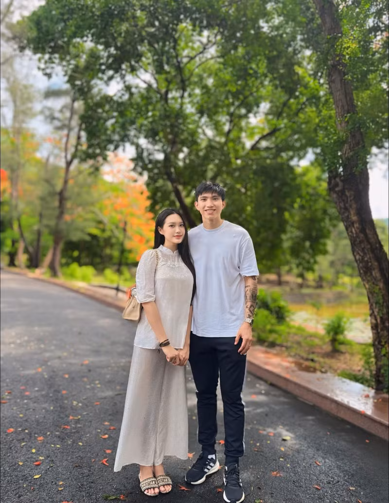 Cặp đôi đang viên mãn bên gia đình nhỏ với con đầu lòng được gọi với tên thân mật là Lúa. doãn hải my 7.jpg