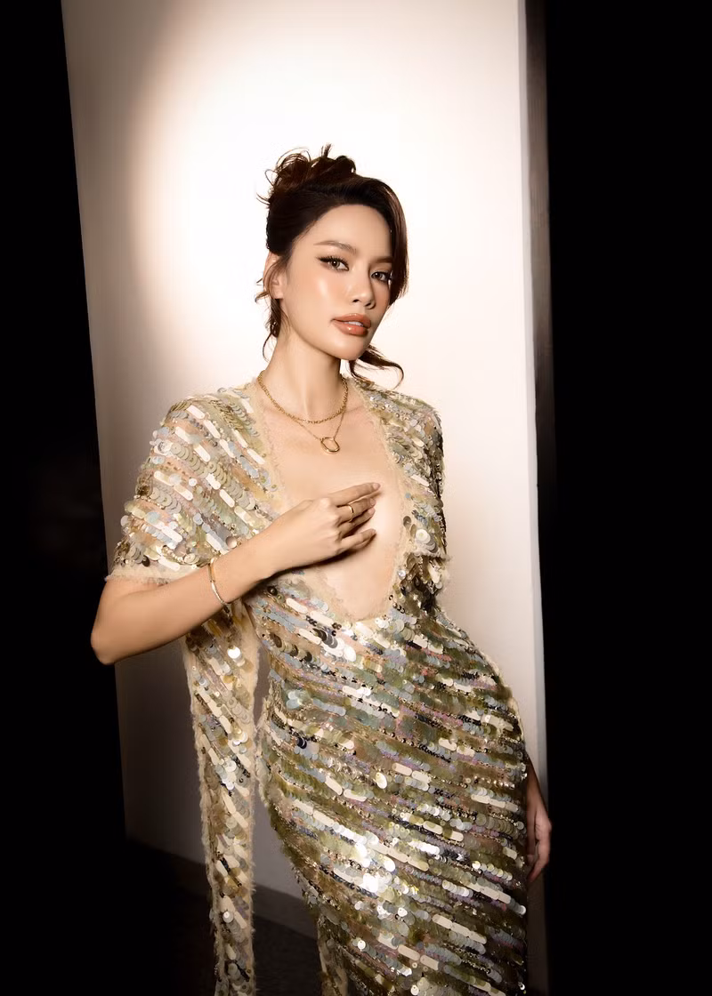 le-hoang-phuong-elle-4.jpg