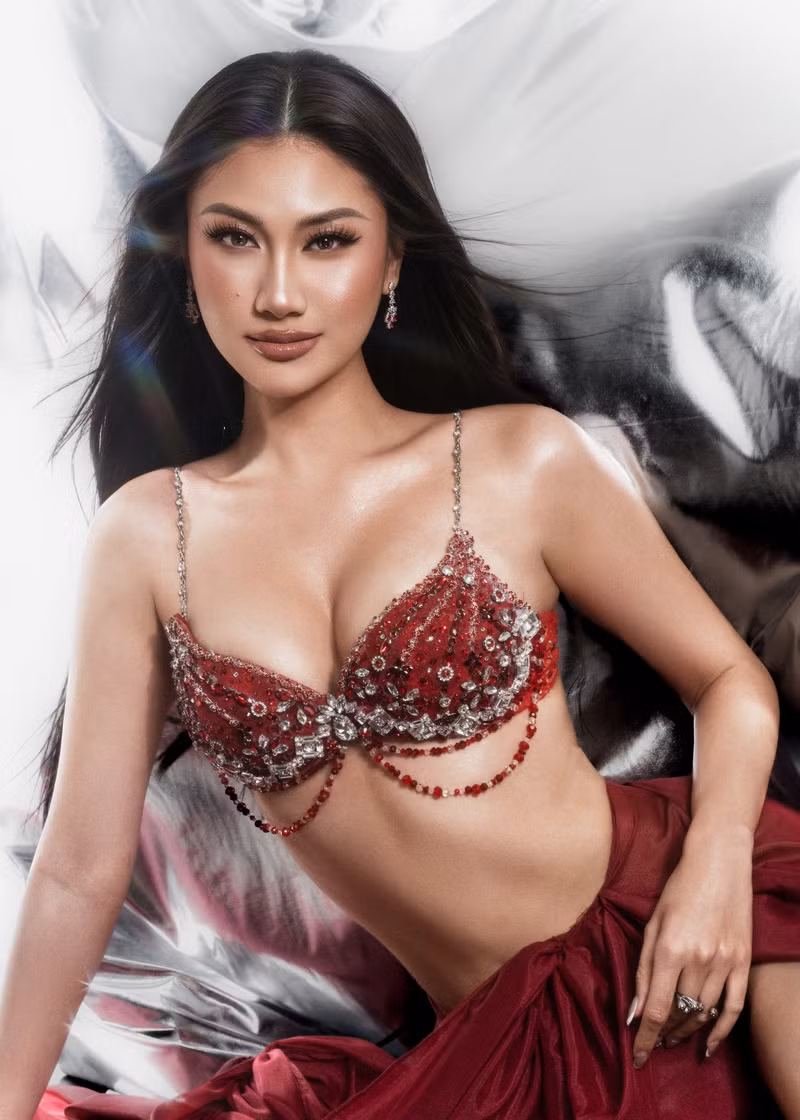 miss-cosmo-2.jpg