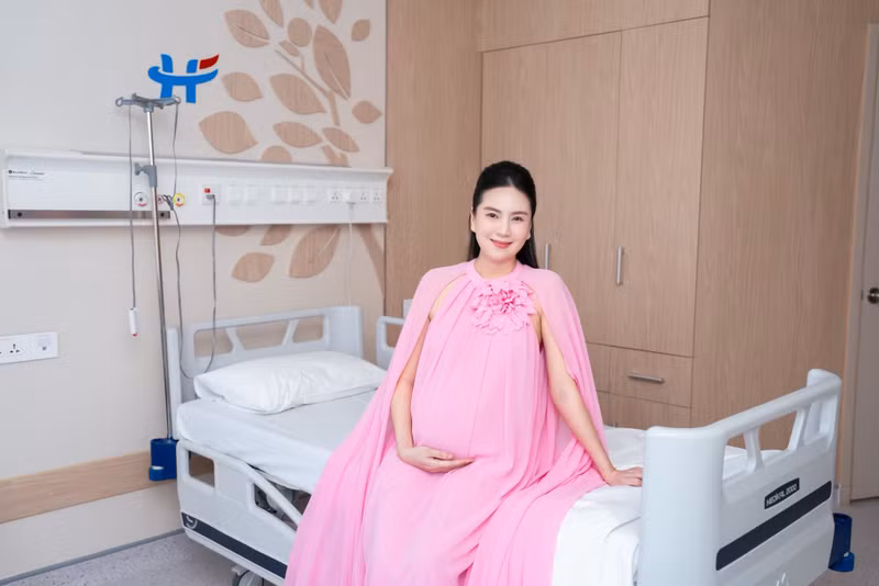 Vào cuối tháng 4 vừa qua, MC Mai Ngọc thông báo đã sinh quý tử đầu lòng, có tên gọi ở nhà đáng yêu là Panda. mai-ngoc-4.jpg