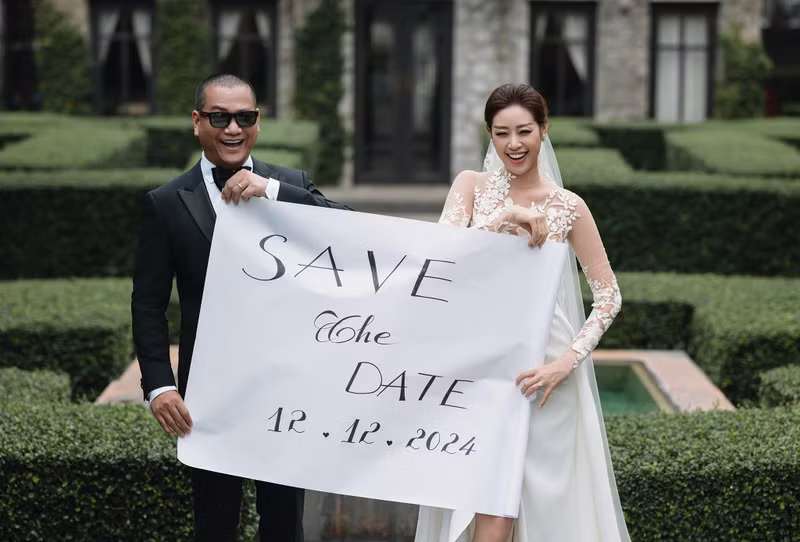 Hoa hậu Khánh Vân đã giữ vững vị trí "cô dâu chịu chơi nhất tháng 12" khi tiếp tục chiêu đãi người hâm mộ loạt ảnh cưới mới nhất trước khi chính thức theo chàng về dinh. khanh-van-1.jpg