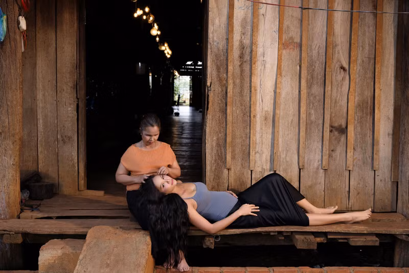 Trước đó, H'Hen Niê từng nhiều lần để lộ dấu hiệu mang thai nhưng cô vẫn quyết giữ thái độ im lặng. hhen-nie-5.jpg