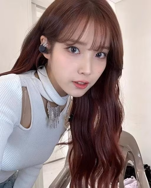 Chuyến lưu diễn sẽ kết thúc với các buổi biểu diễn tại Sân vận động World Cup Seoul vào ngày 21 và 30/9. IU 09.jpg
