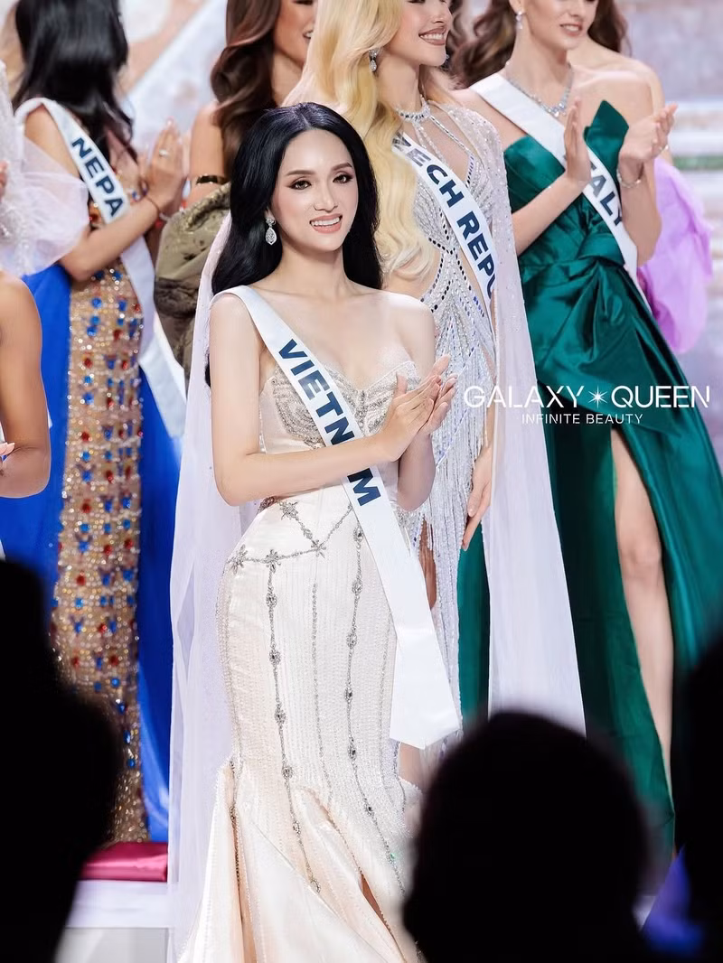 Việc tham dự Miss Universe với cô là một thử thách mang nhiều tầng ý nghĩa. Đó không chỉ đơn giản là tranh tài nhan sắc mà còn là thông điệp về sự dũng cảm, về quyền được là chính mình và được công nhận. miss-universe-vietnam-8.jpg