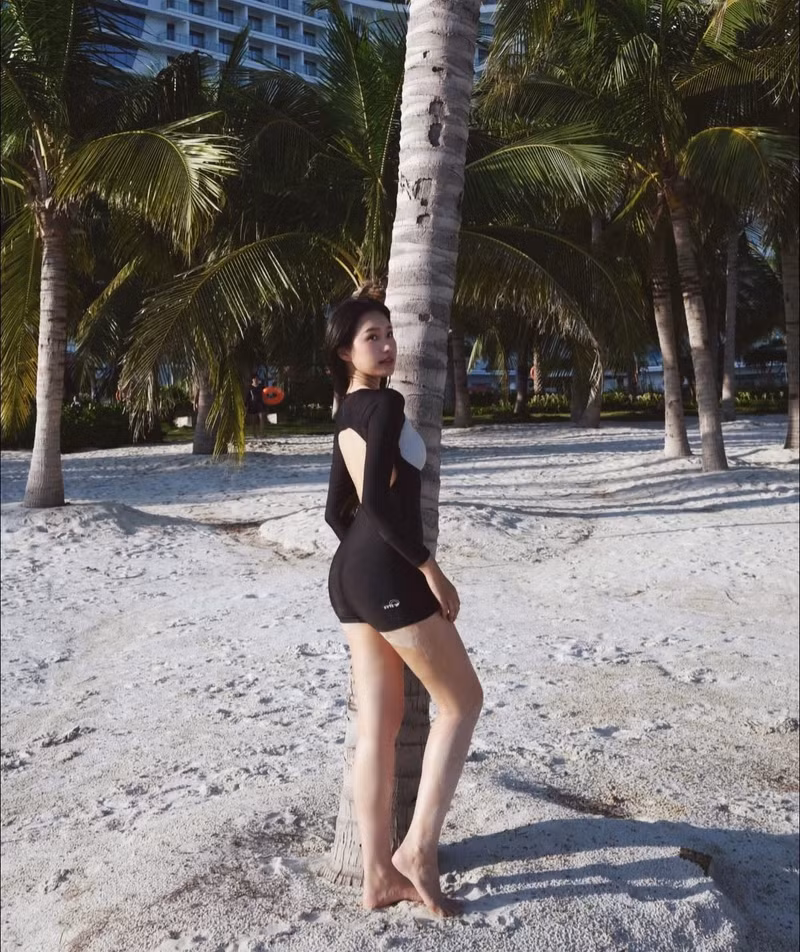 Hiện cô nàng đang có được sống khiến nhiều người mơ ước bên ông xã là cầu thủ nổi tiếng cùng cậu con trai kháu khỉnh. dcca5da0-ca9d-4220-9129-dcfb7dd668a8.jpg