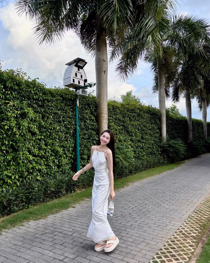 Nguyễn Thị Thảo Trang sinh năm 2001, quê Điện Biên, là gương mặt được nhiều người bạn trẻ biết đến trên mạng xã hội. thao-trang-2-8826.jpg