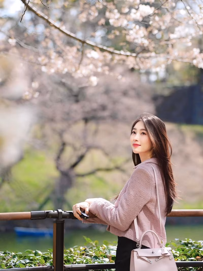 Đặng Thu Thảo gần như dành toàn tâm toàn ý chăm lo cho chồng và các con. dang-thu-thao-10.jpg
