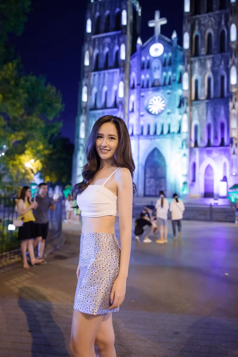 mai phương thúy 13.jpg