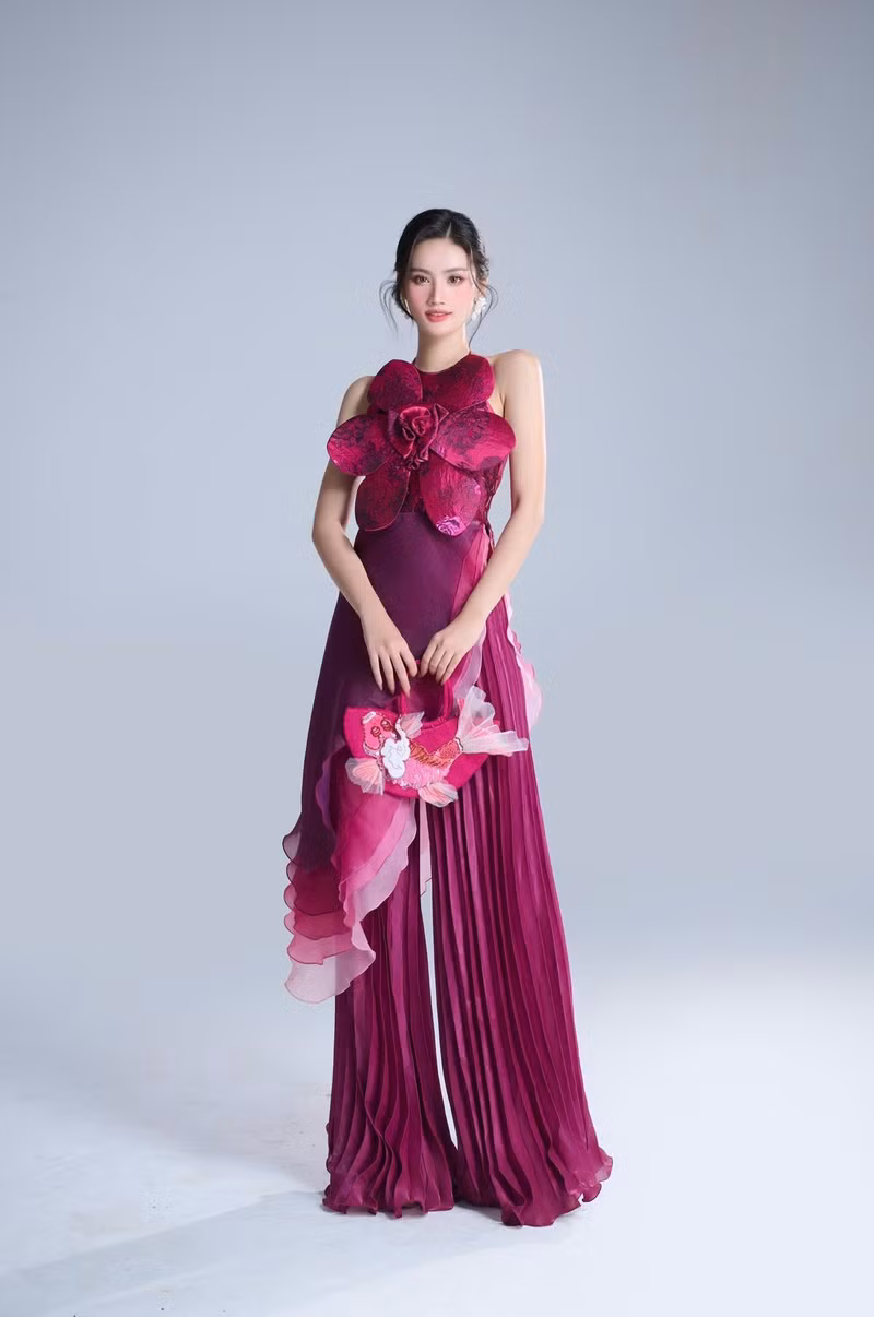 Tất cả đều được chuẩn bị kỹ lưỡng nhằm đảm bảo Ý Nhi luôn xuất hiện ấn tượng và phù hợp trong mọi hoạt động tại Miss World 2025. y-nhi-010.jpg