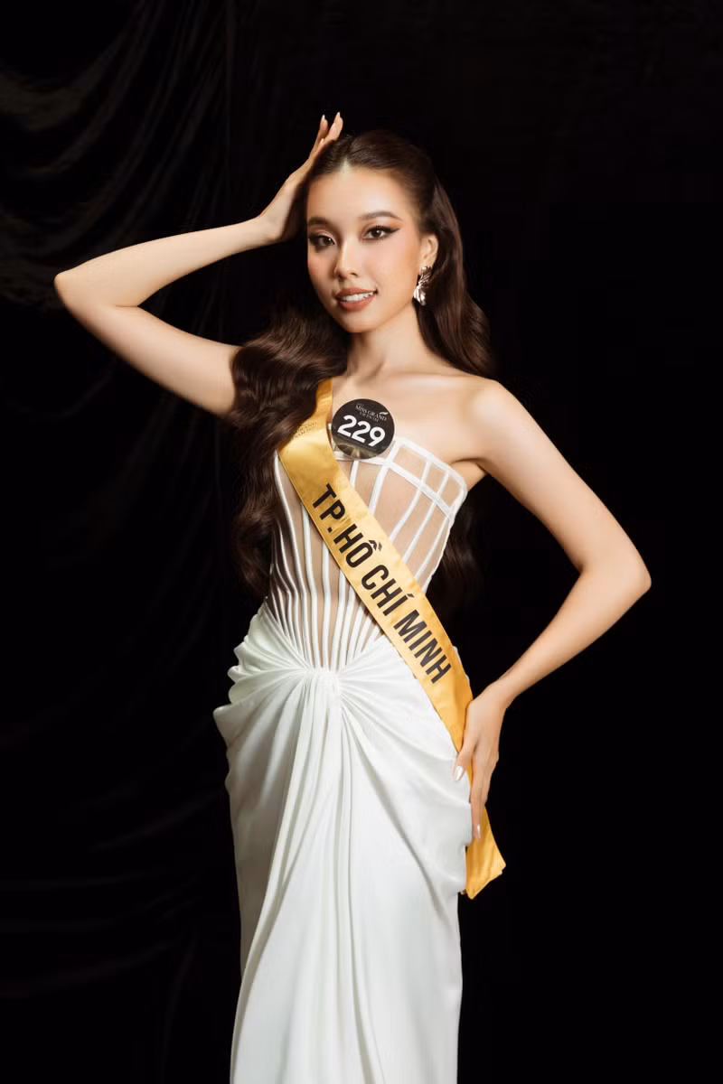 Top 36 sẽ các hoạt động luyện tập catwalk, hình thể, quảng bá du lịch cùng các đêm thi quan trọng, được dàn dựng quy mô. Tô Ánh Minh.jpg