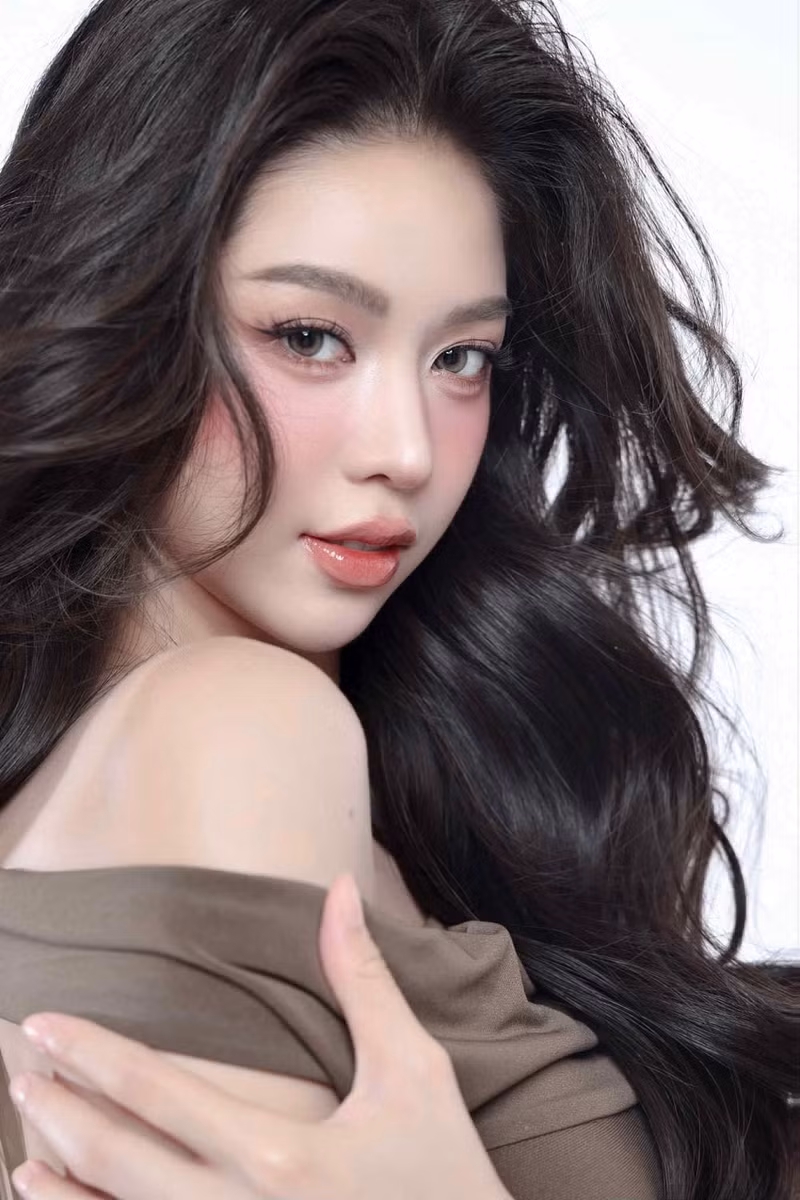 Sau gần 1 năm đăng quang ngôi vị Hoa hậu Quốc tế, Huỳnh Thị Thanh Thủy ngày càng khẳng định vị thế của mình trong lòng công chúng. thanh-thuy-3.jpg