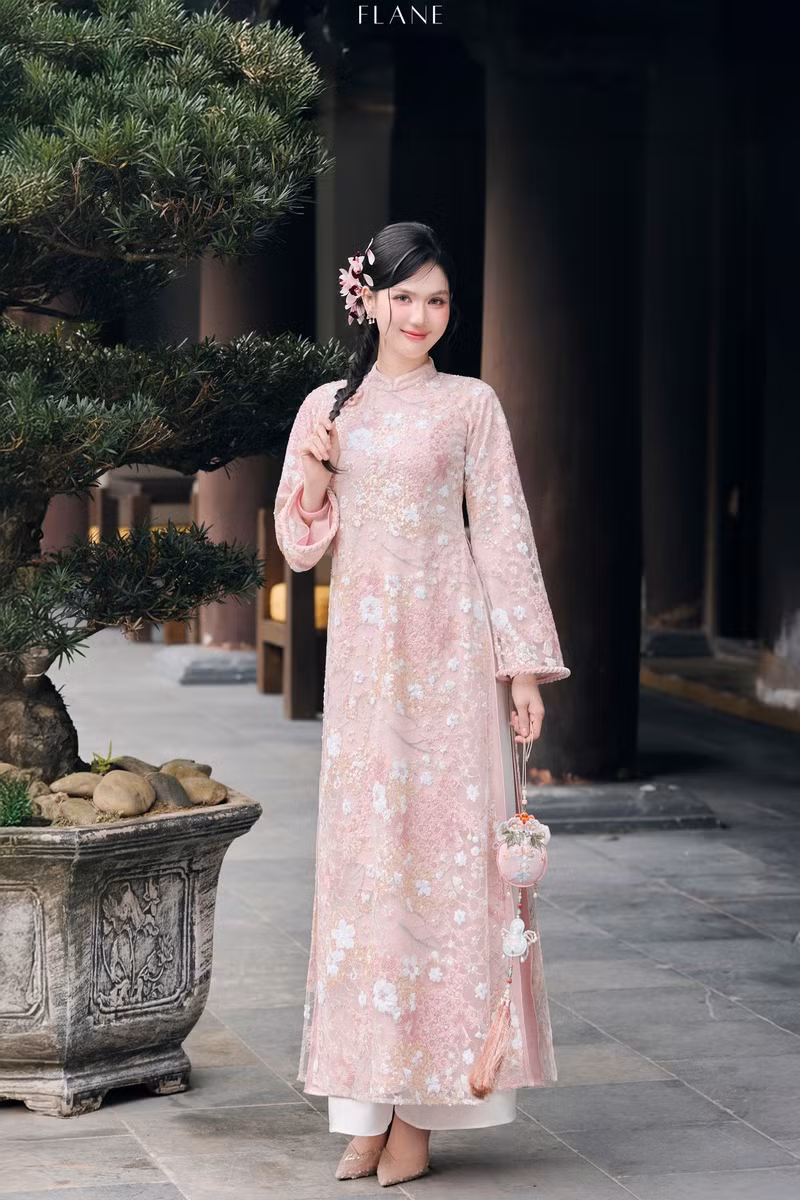 ngoc-trinh-5.jpg
