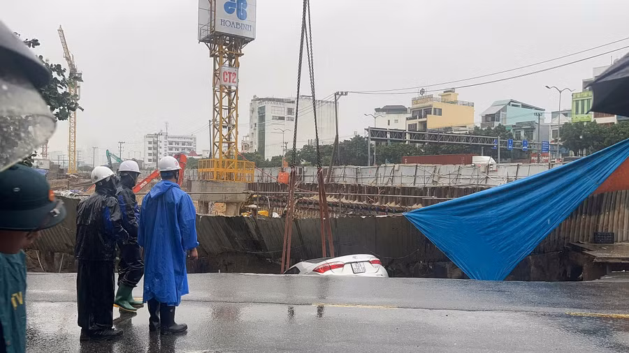 “Hố tử thần” xuất hiện giữa trung tâm TP Đà Nẵng