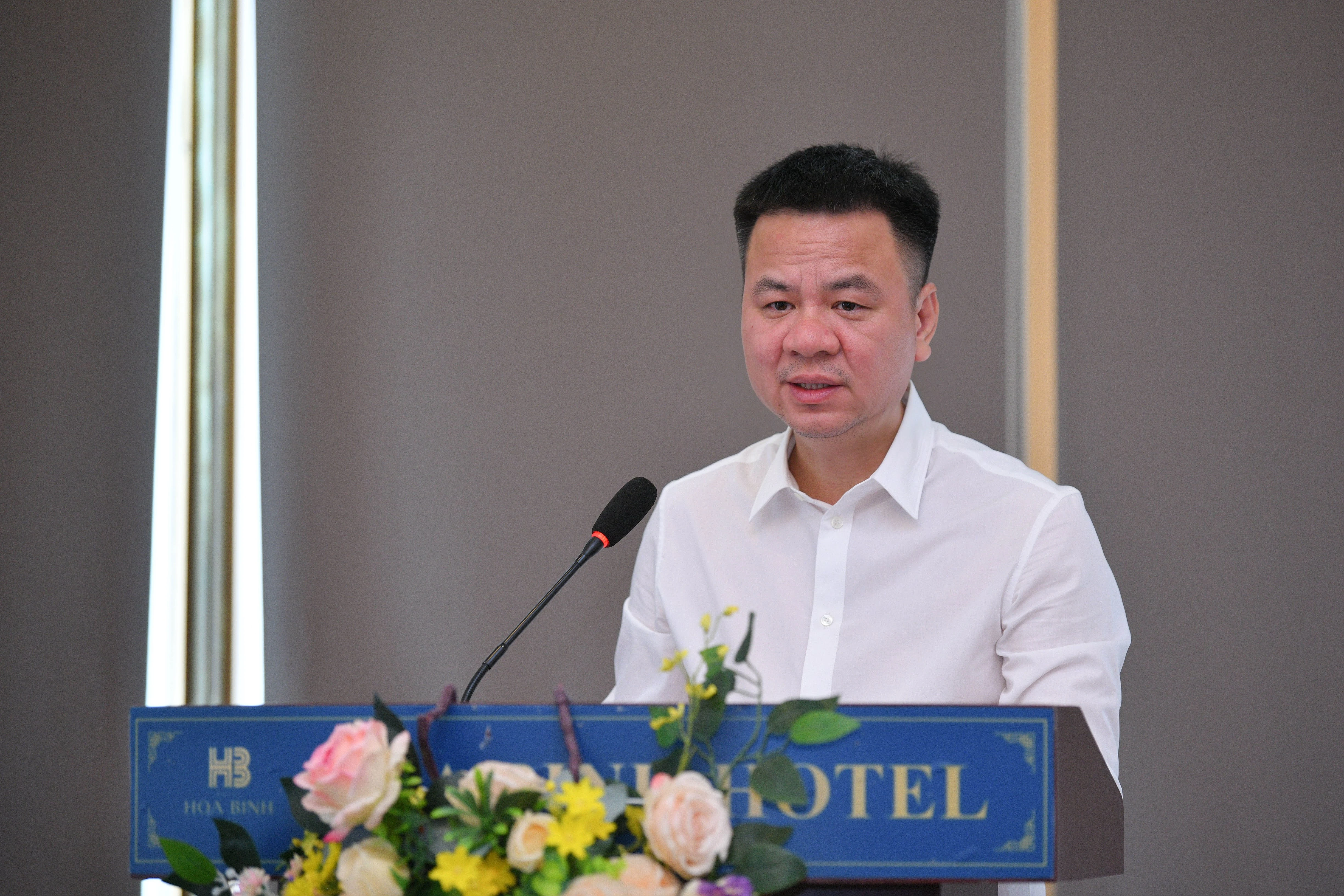 Nhà báo Triệu Ngọc Lâm, Tổng Biên tập Báo Giáo dục và Thời đại phát biểu khai mạc Cuộc thi. Nhà báo Triệu Ngọc Lâm, Tổng Biên tập Báo Giáo dục và Thời đại phát biểu khai mạc Cuộc thi.