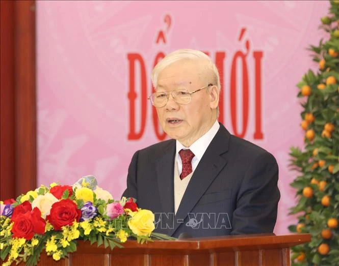 Tổng Bí thư Nguyễn Phú Trọng chúc Tết các đồng chí lãnh đạo và nguyên lãnh đạo Đảng, Nhà nước. Tổng Bí thư Nguyễn Phú Trọng chúc Tết các đồng chí lãnh đạo và nguyên lãnh đạo Đảng, Nhà nước.