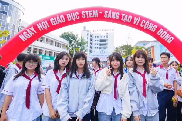 Định hướng Giáo dục STEM trong kỷ nguyên số và Chương trình Giáo dục phổ thông