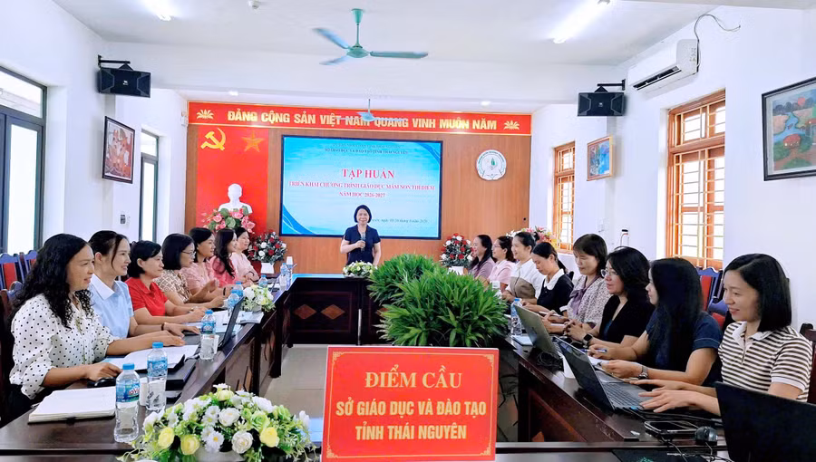 Sở GD&ĐT Thái Nguyên triển khai tập huấn, chuẩn bị cho việc thực hiện Chương trình giáo dục mầm non thí điểm.