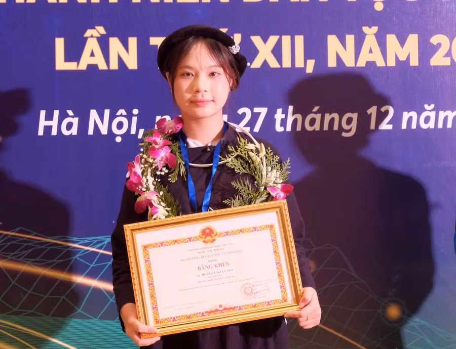 Hoàng Cao An Nga tại Lễ Tuyên dương. Ảnh: NVCC