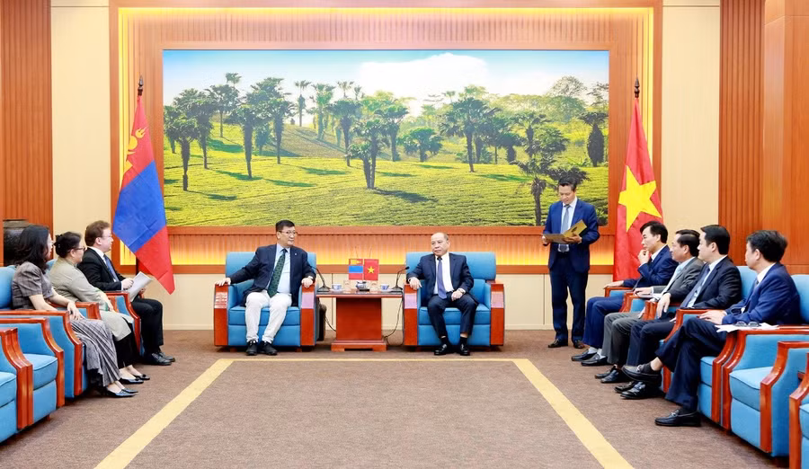 Quang cảnh buổi làm việc. (Ảnh: Ngọc Kiên)