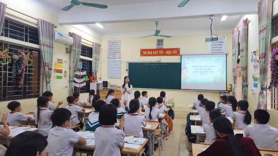 Trường Tiểu học Nguyệt Đức (xã Nguyệt Đức) đẩy mạnh ứng dụng công nghệ số trong dạy và học.