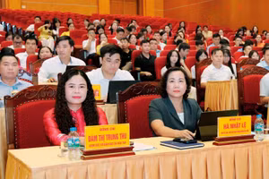 Các đại biểu dự Hội nghị.