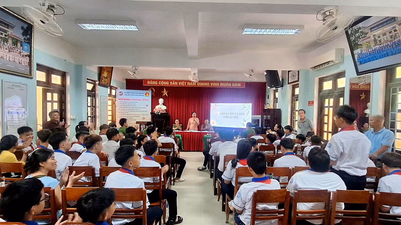 Hội nghị tại TP Huế chú trọng về hỗ trợ, giáo dục các học sinh cần quan tâm đặc biệt.