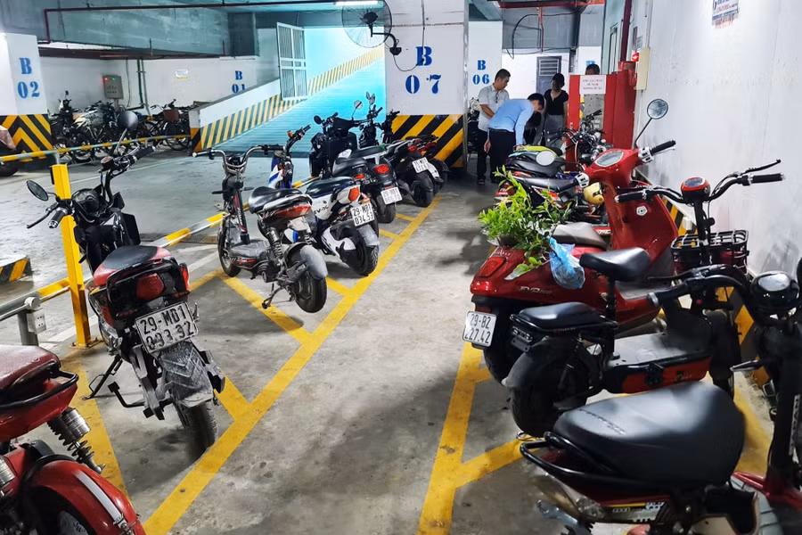 Quy định các chung cư phải bố trí chỗ đỗ xe, khu vực sạc và đổi pin... là phù hợp thực tiễn