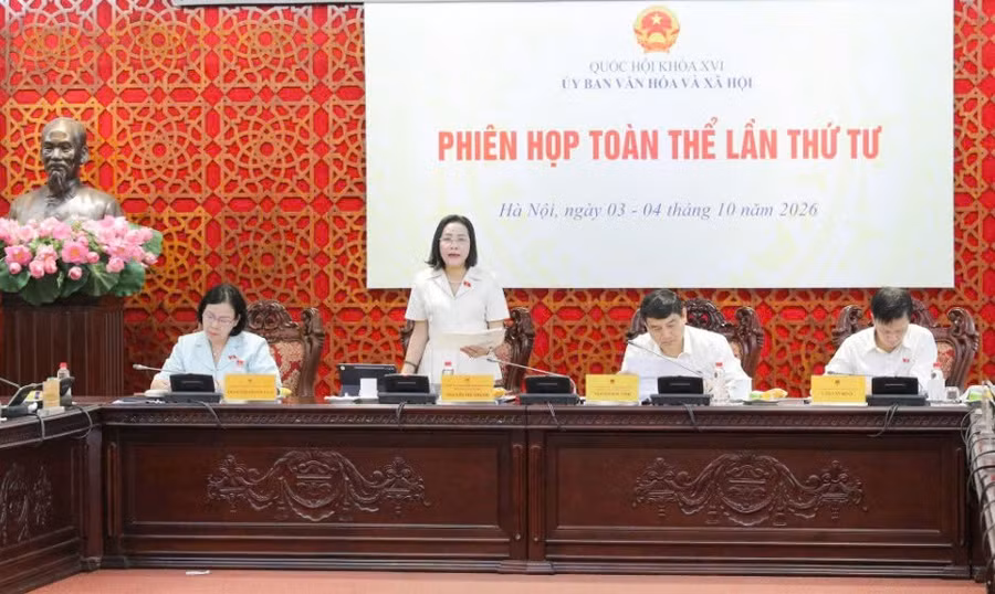 Phó Chủ tịch Quốc hội Nguyễn Thị Thanh phát biểu chỉ đạo tại Phiên họp