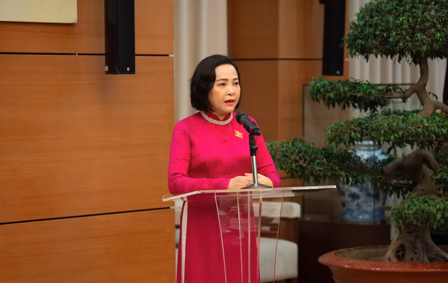 Phó Chủ tịch Quốc hội Nguyễn Thị Thanh phát biểu