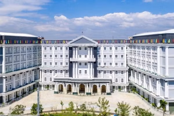 Toàn cảnh cơ sở vật chất Trường Quốc tế Mỹ AISVN trước thời điểm bị giải thể. Ảnh: ITN